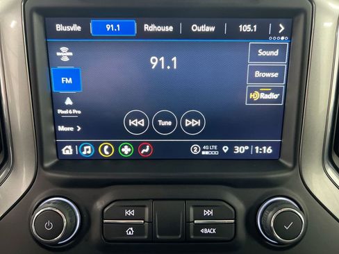 Used 2021 Chevrolet Silverado 2500 LT w/ Convenience Package image 14