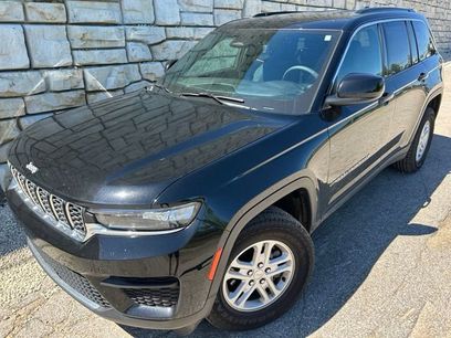 Certified 2024 Jeep Grand Cherokee Laredo w/ Luxury Tech Group I
