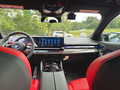 New 2027 BMW M5 AWD/4WD image 18
