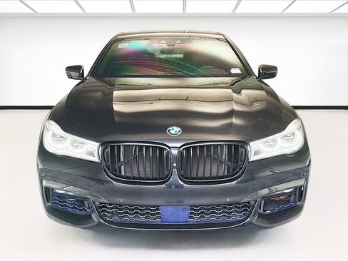 Used 2016 BMW 750i RWD image 2