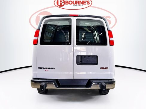 Used 2024 GMC Savana 2500 w/ Driver Convenience Package RWD image 7