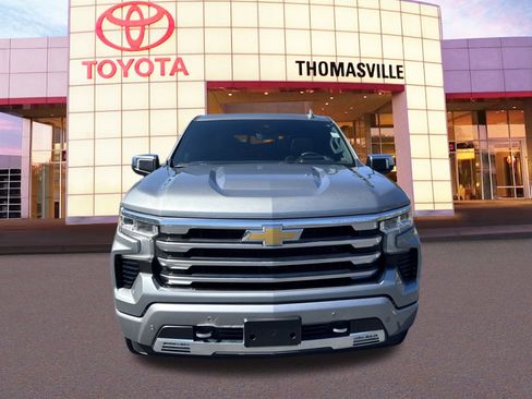 Used 2024 Chevrolet Silverado 1500 High Country w/ High Country Premium Package image 2