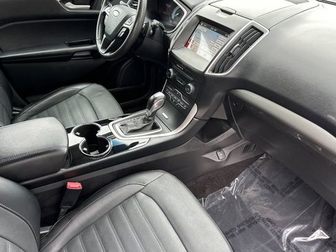 Used 2018 Ford Edge SEL w/ Equipment Group 201A FWD image 15