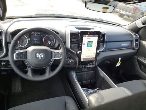 New 2026 RAM 1500 4x4 Crew Cab image 6