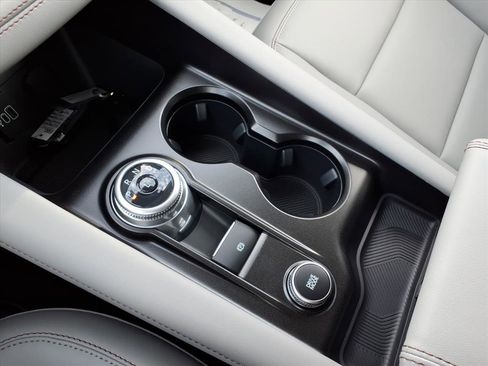 New 2026 Ford Explorer Active w/ Active Comfort Package AWD/4WD image 18