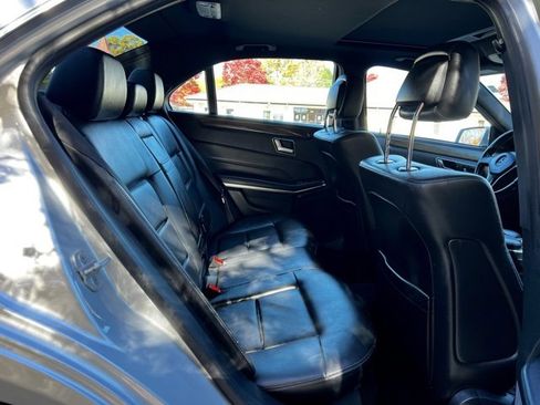 Used 2016 Mercedes-Benz E 350 4MATIC Sedan image 20