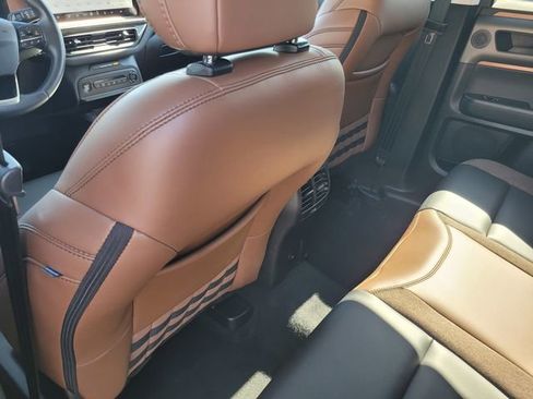 Certified 2025 Ford Bronco Sport Outer Banks w/ Outer Banks Tech Package+ AWD/4WD image 12