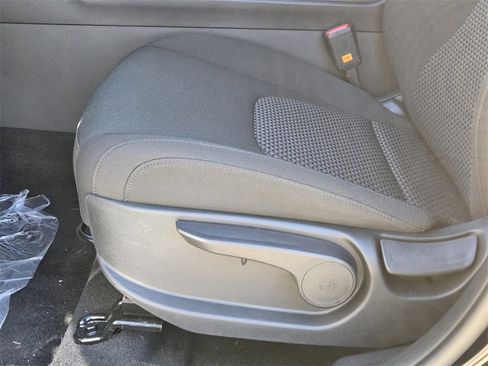 New 2026 Kia Sportage LX image 17