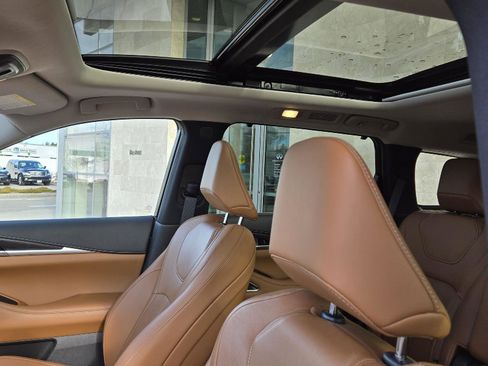 Certified 2024 INFINITI QX60 Sensory image 8