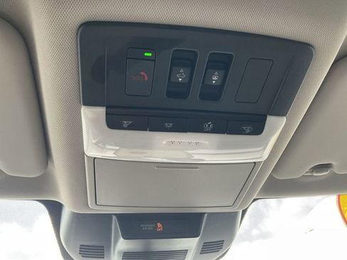 Certified 2023 Nissan Rogue SV w/ SV Premium B Package AWD/4WD image 17