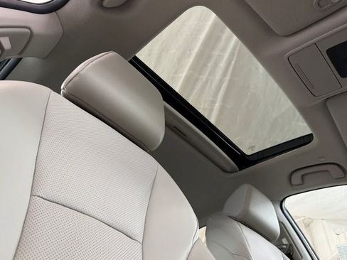 Used 2025 Honda Accord Touring image 16