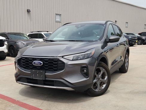 Used 2025 Ford Escape ST-Line Select AWD/4WD image 1