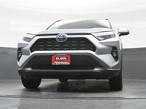 Used 2023 Toyota RAV4 XLE Premium AWD/4WD image 29