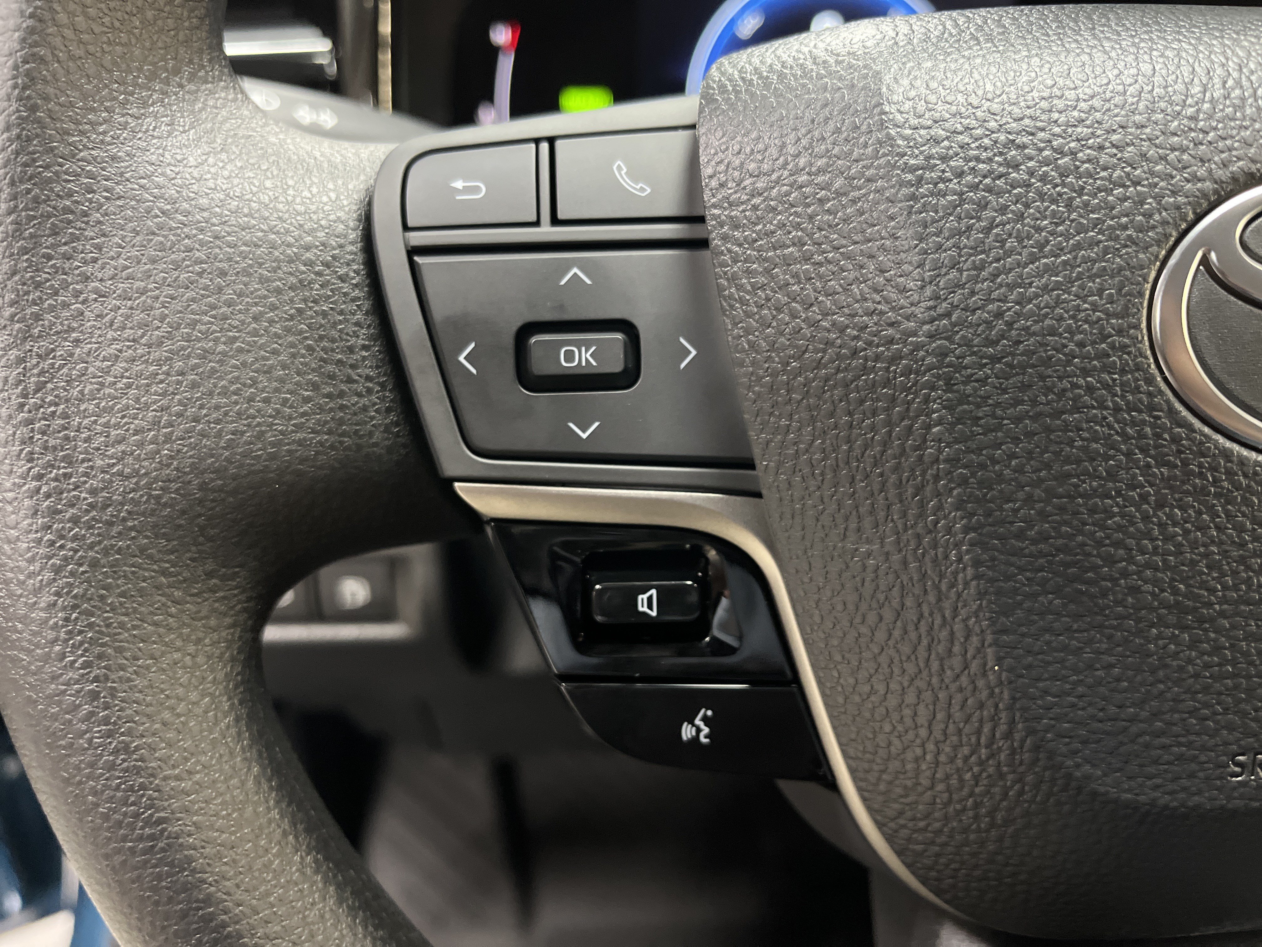 Used 2026 Toyota Camry LE FWD image 21
