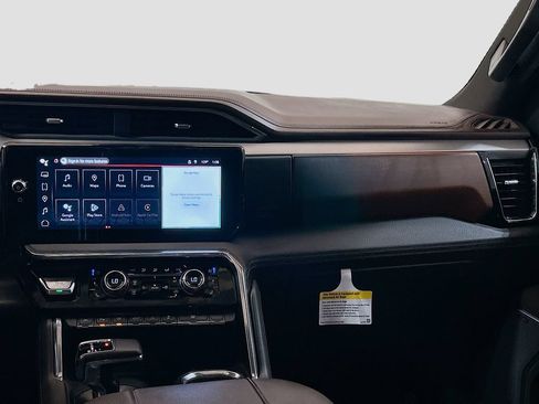 Used 2024 GMC Sierra 1500 Denali w/ Denali Reserve Package RWD image 22