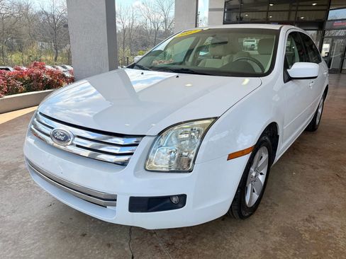 Used 2007 Ford Fusion SE image 3
