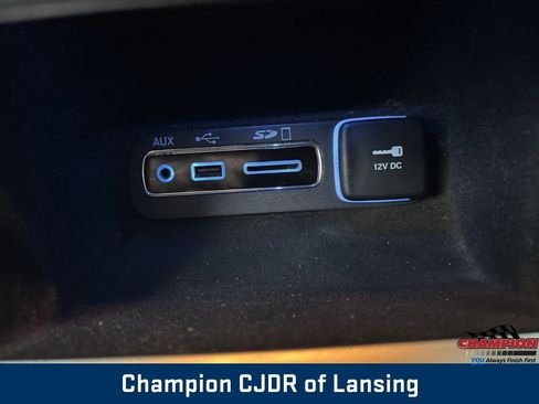 Used 2017 Jeep Grand Cherokee Altitude image 31