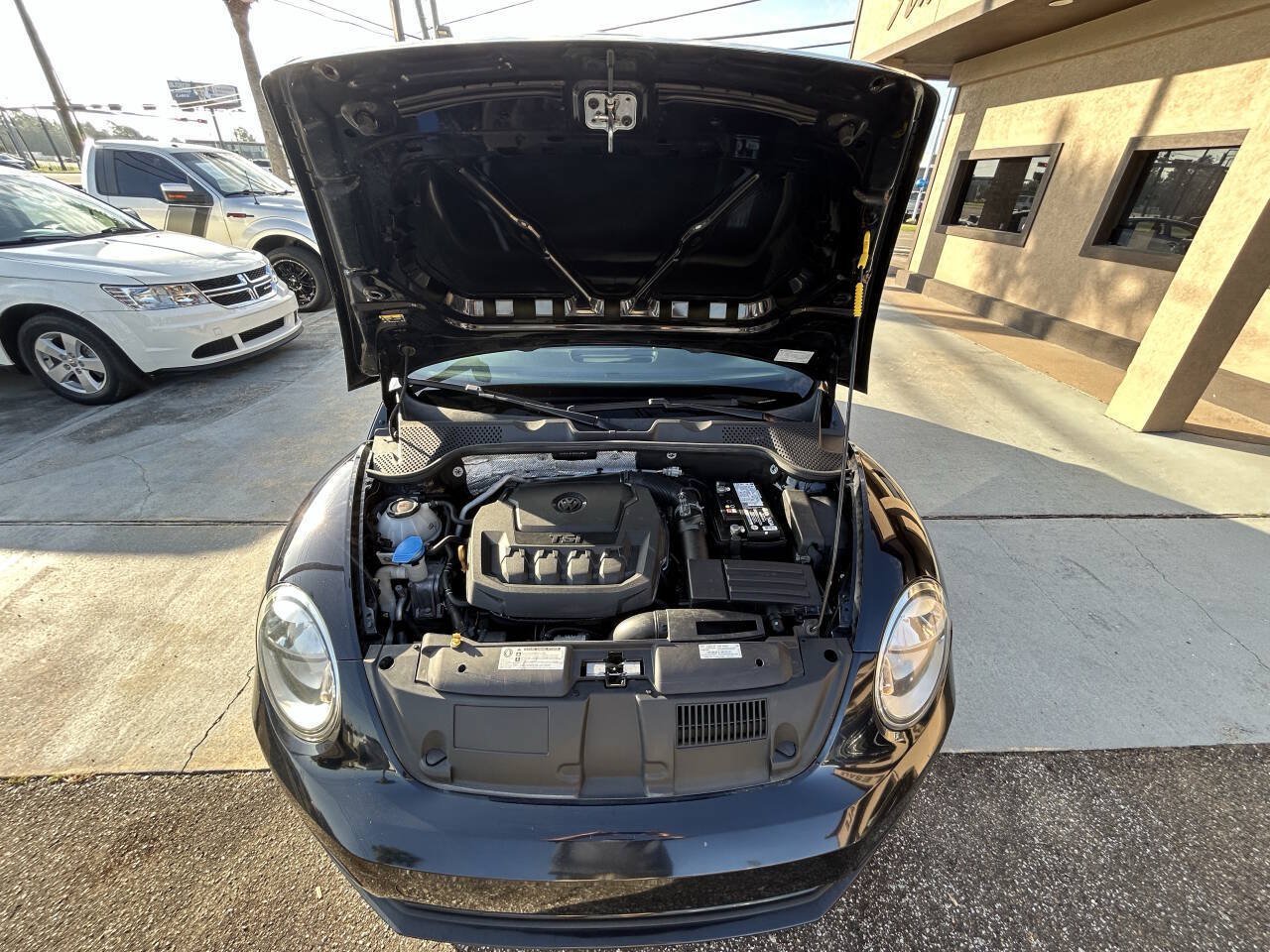 Used 2019 Volkswagen Beetle 2.0T S FWD image 7
