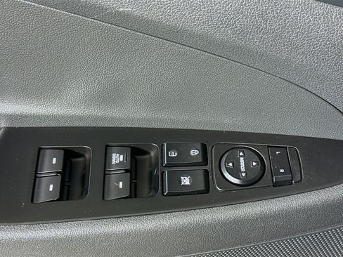 Used 2019 Hyundai Tucson SE image 23