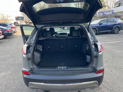 Used 2019 Jeep Cherokee Limited image 21