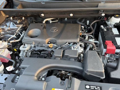 Certified 2024 Toyota RAV4 LE FWD image 33