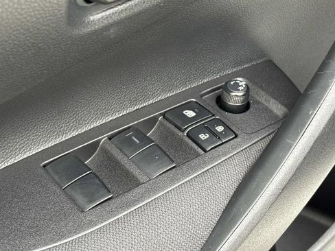 Used 2025 Toyota Corolla LE FWD image 18