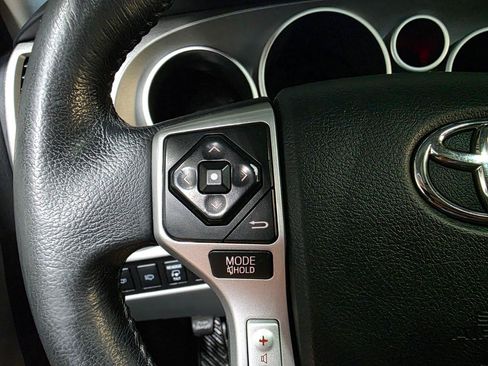 Used 2017 Toyota Sequoia Limited AWD/4WD image 31