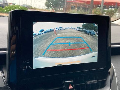 Used 2024 Toyota Corolla LE FWD image 21