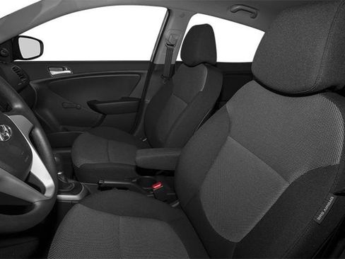 Used 2014 Hyundai Accent SE FWD image 7