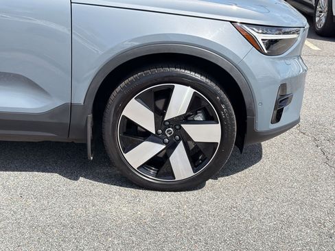 Used 2023 Volvo C40 P8 Recharge Ultimate image 11