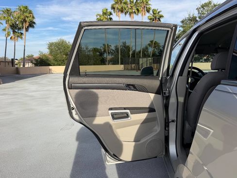 Used 2009 Saturn Vue XR image 39