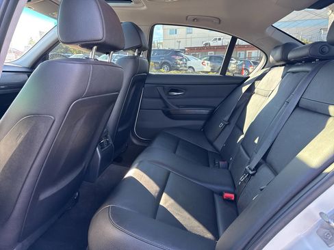 Used 2011 BMW 335i Sedan w/ Premium Pkg image 26