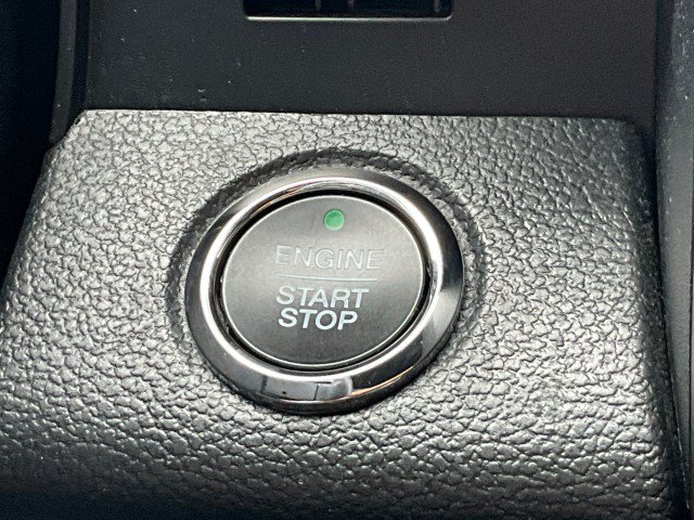 Used 2020 Ford Expedition XLT w/ Equipment Group 202A AWD/4WD image 27