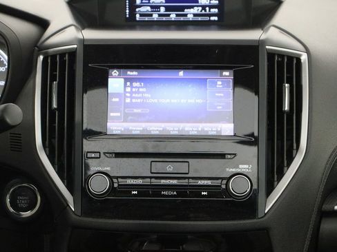 Used 2023 Subaru Forester Premium image 29