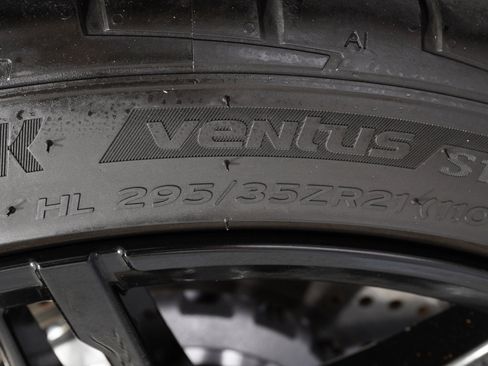 Used 2025 BMW M5 w/ Carbon Package image 32