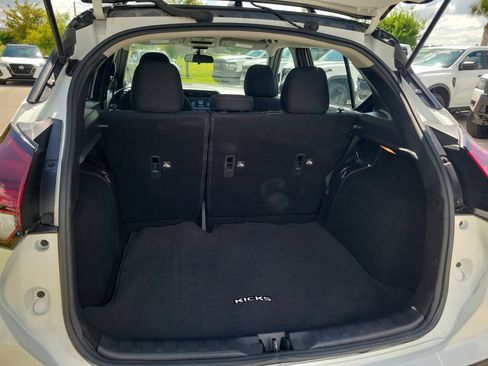 Used 2024 Nissan Kicks SR FWD image 10