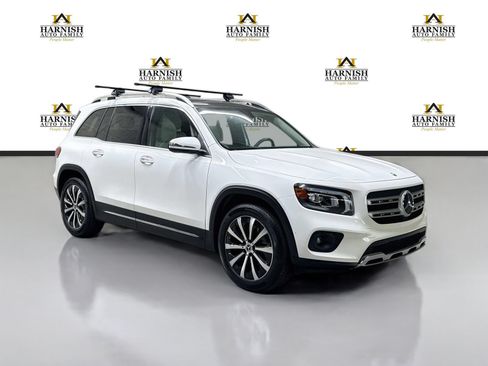 Used 2022 Mercedes-Benz GLB 250 4MATIC image 3