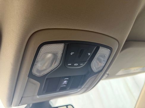 Used 2019 RAM 1500 Big Horn image 18