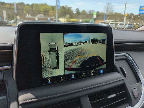 Used 2023 Chevrolet Suburban High Country AWD/4WD image 25