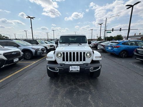 Used 2021 Jeep Wrangler Unlimited Sahara w/ Cold Weather Group AWD/4WD image 8