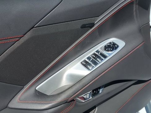 Used 2023 Chevrolet Corvette Stingray Convertible w/ 1LT RWD image 17