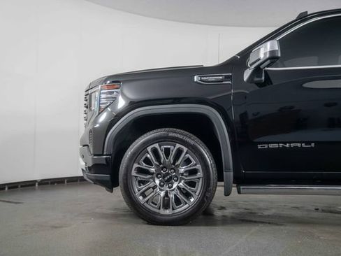 Used 2025 GMC Sierra 1500 Denali Ultimate AWD/4WD image 12