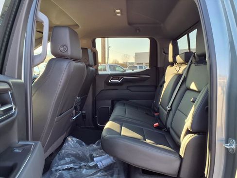 New 2026 GMC Sierra 1500 SLT w/ SLT Premium Plus Package image 18