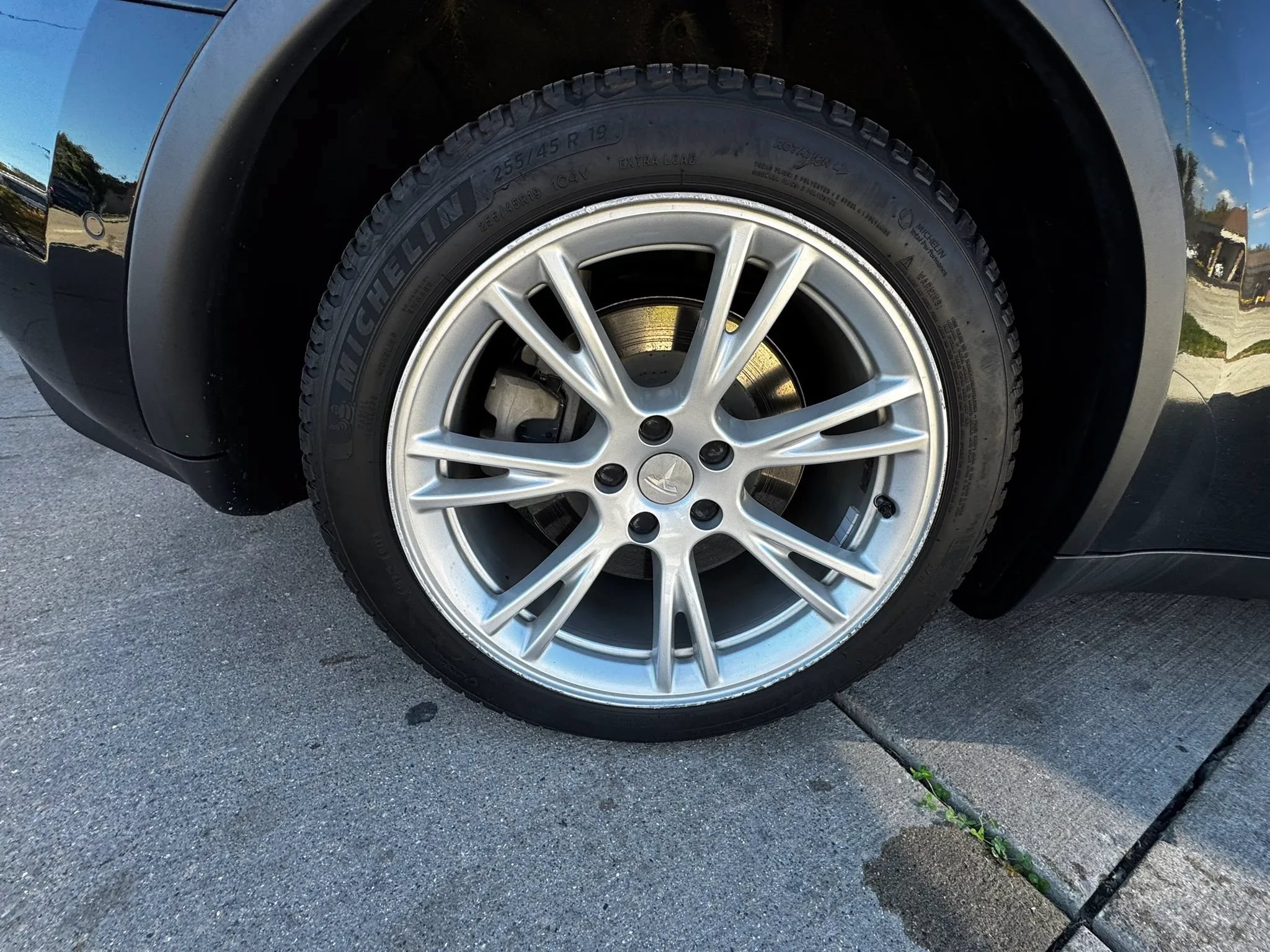Used 2020 Tesla Model Y Long Range AWD/4WD image 25