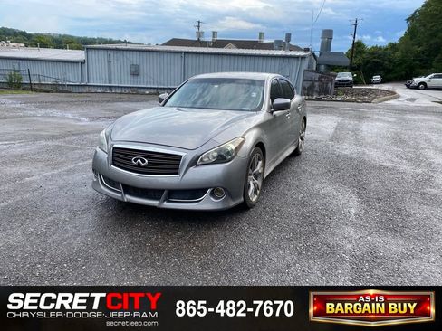 Used 2011 INFINITI M56 w/ Sport Pkg RWD image 1
