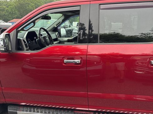 Used 2018 Ford F150 Lariat AWD/4WD image 3