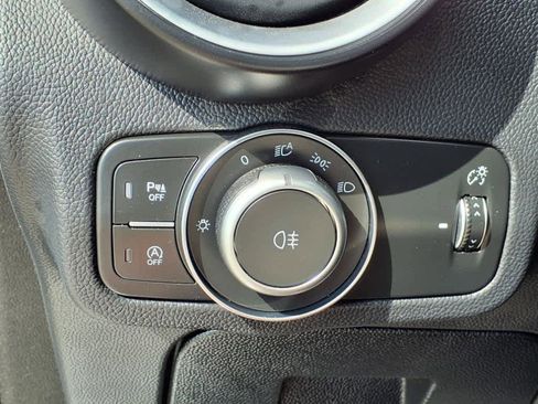 Used 2023 Alfa Romeo Stelvio Estrema AWD/4WD image 17