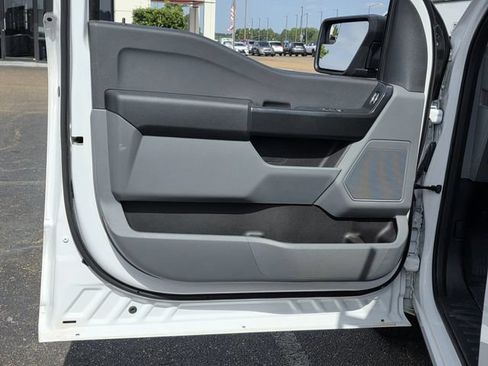 Used 2023 Ford F150 XL RWD image 14