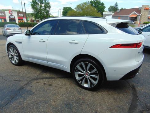 Used 2017 Jaguar F-PACE S AWD/4WD image 8