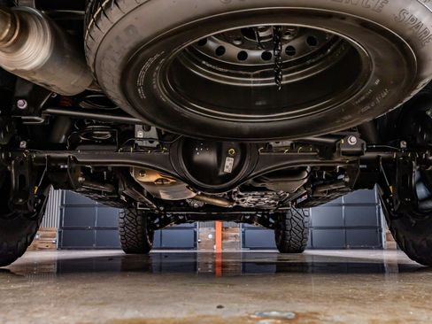 Used 2025 Toyota Tacoma TRD Off-Road image 16